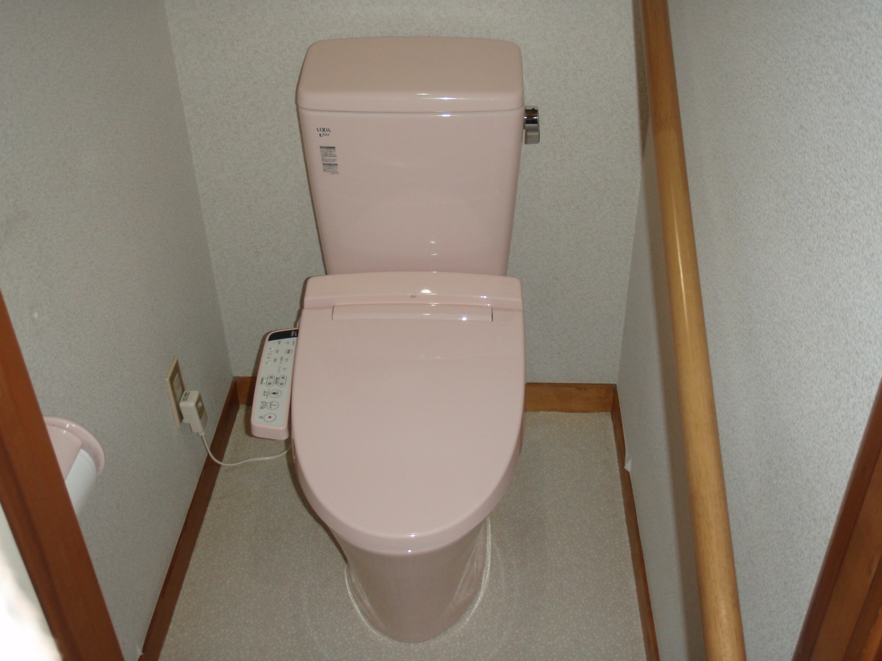 長野県長野市　LIXILトイレ　アメージュZへ水洗便器交換のリフォーム写真