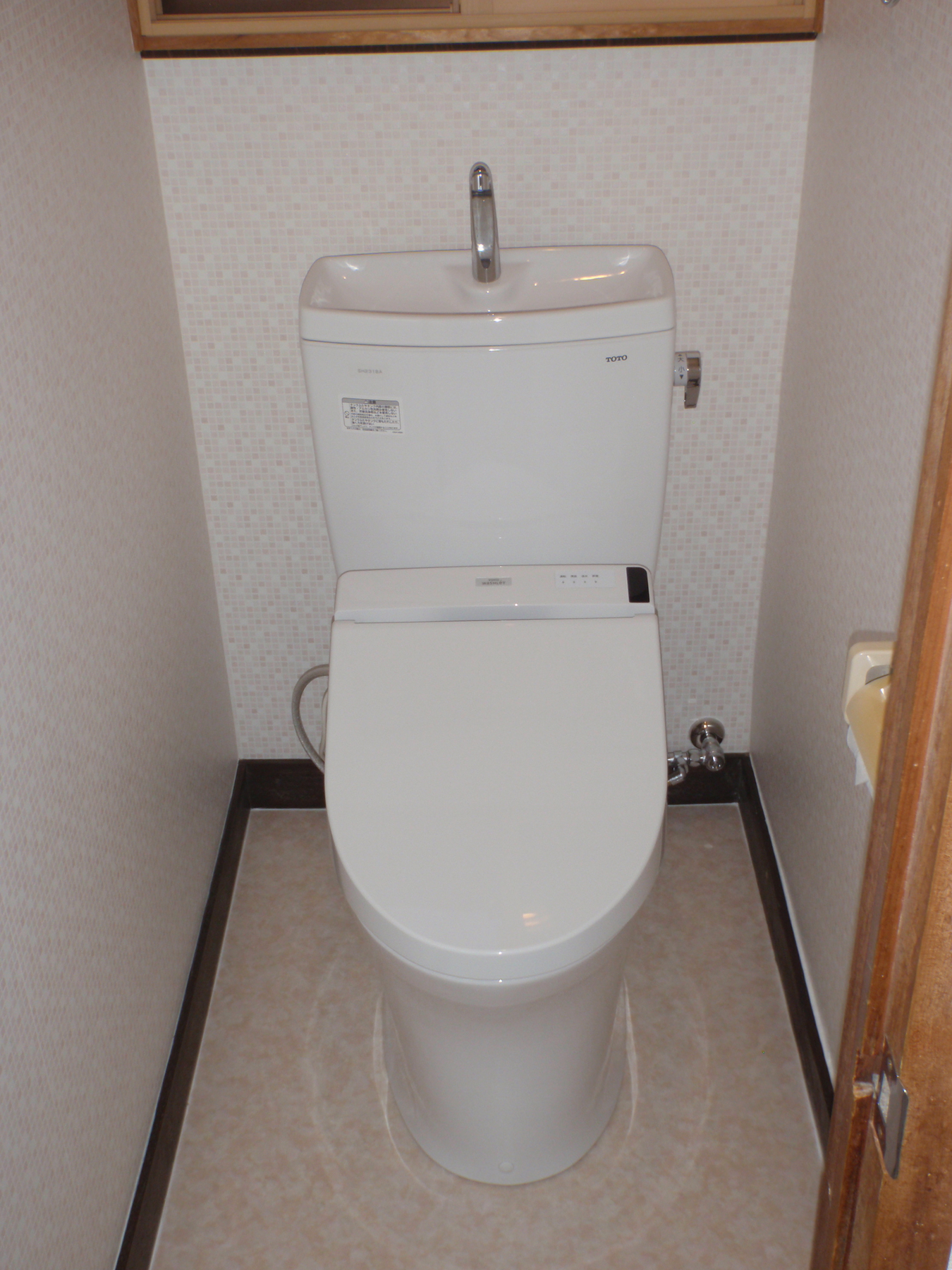 長野県長野市　TOTOトイレ　組み合わせ便器取替のリフォーム写真