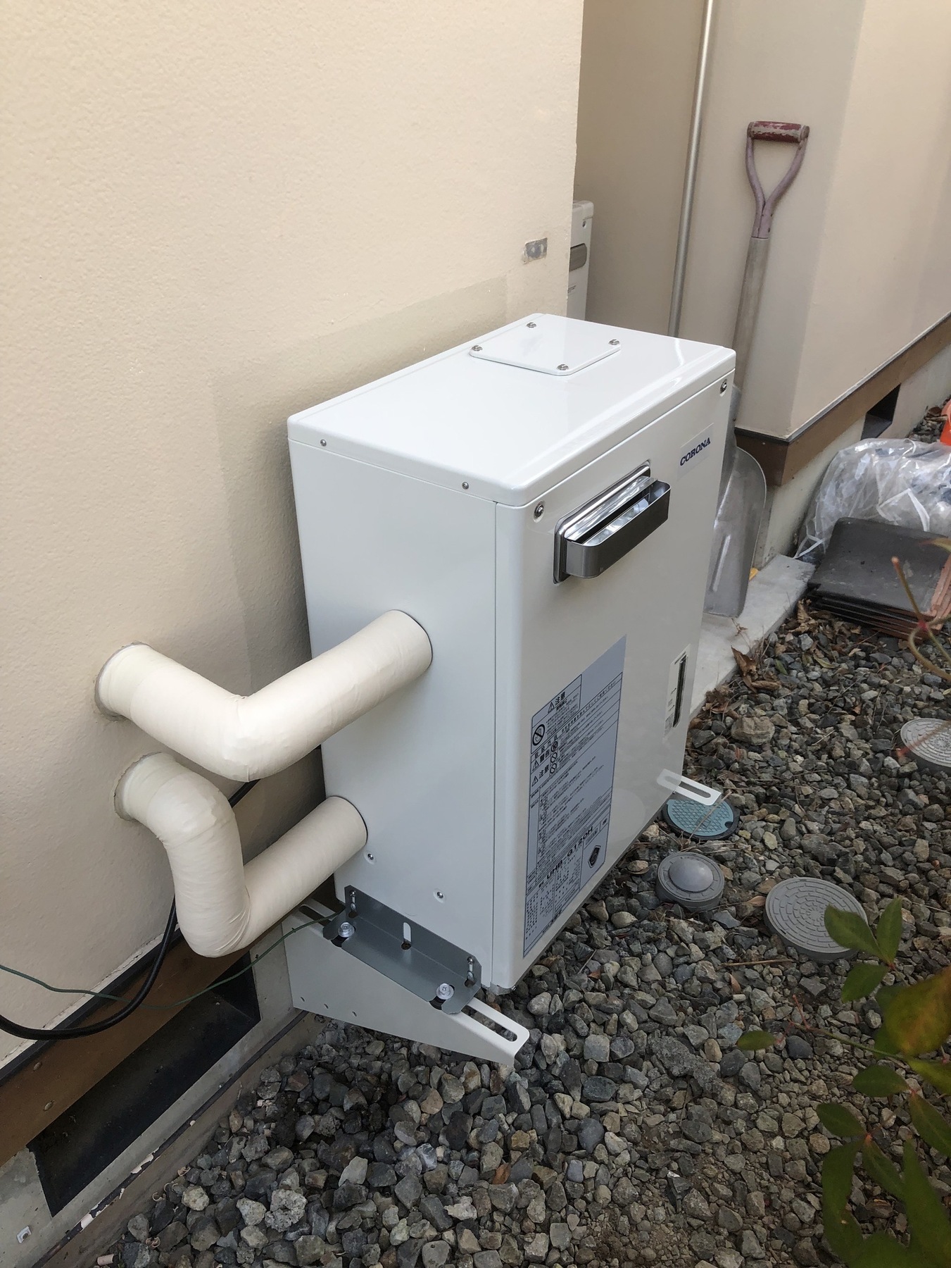 コロナ　石油暖房熱源機のリフォーム写真