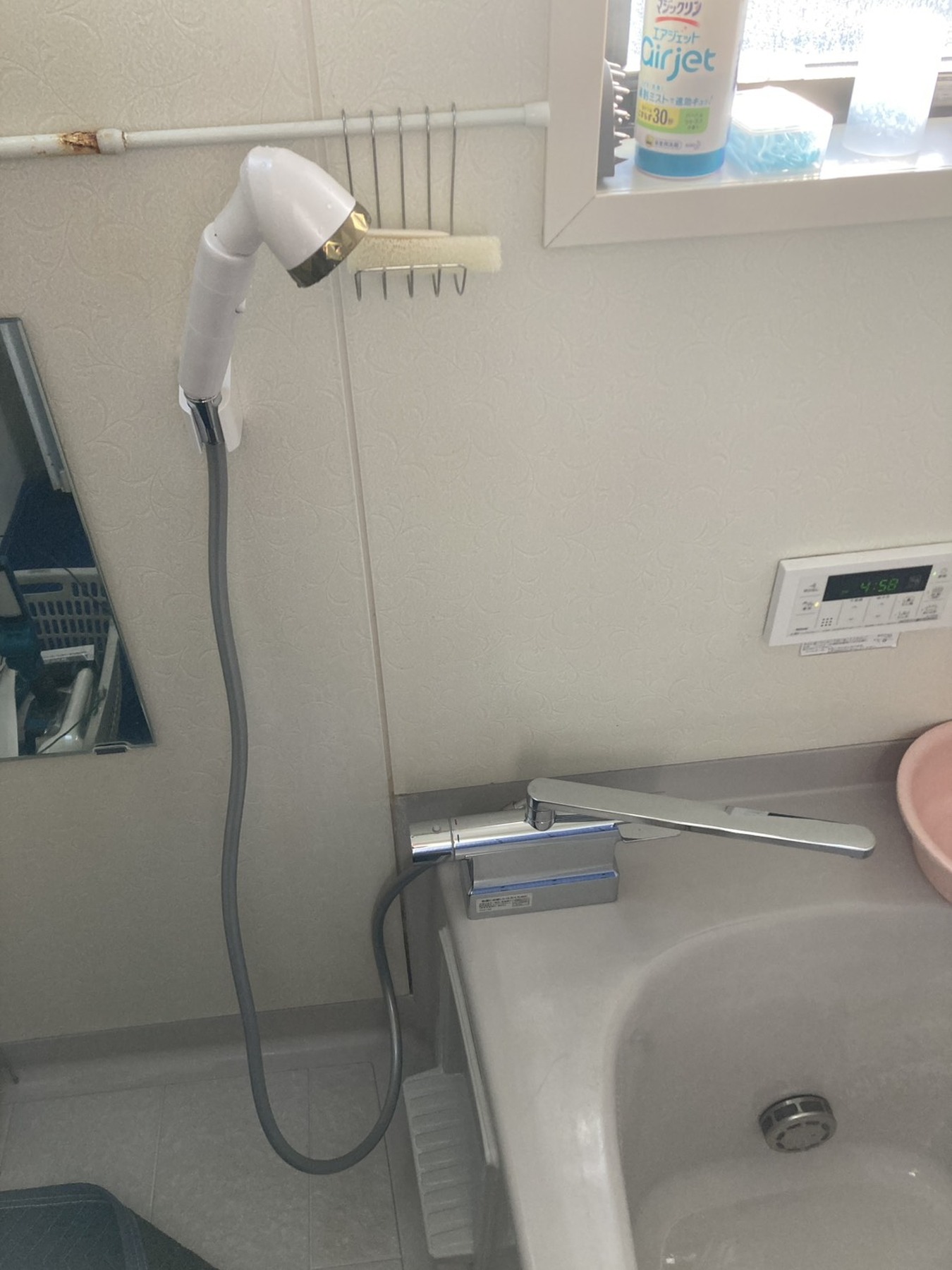 TOTO　浴室水栓取替のリフォーム写真