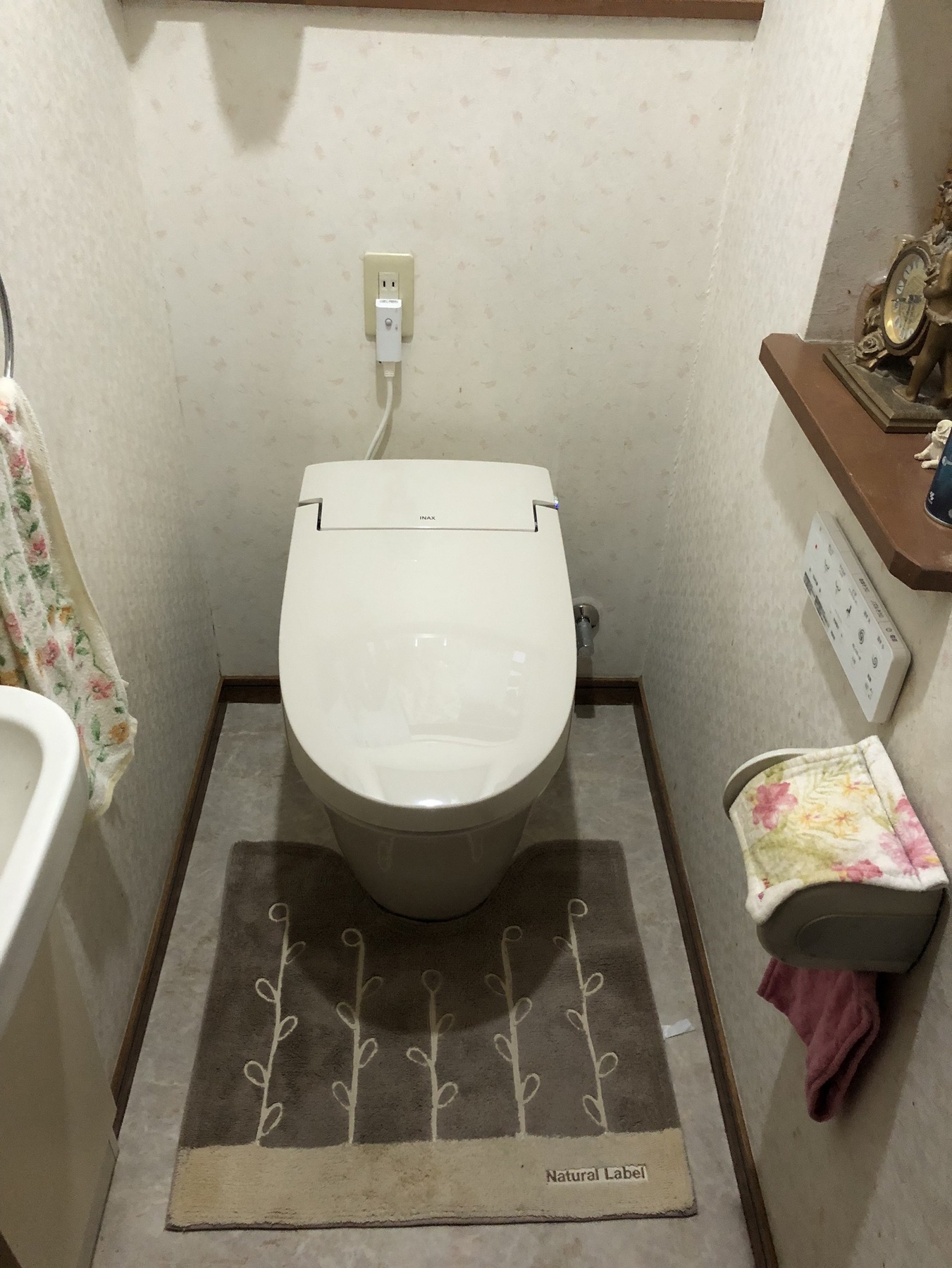 LIXIL サティスS 5グレード 床の張替えの写真
