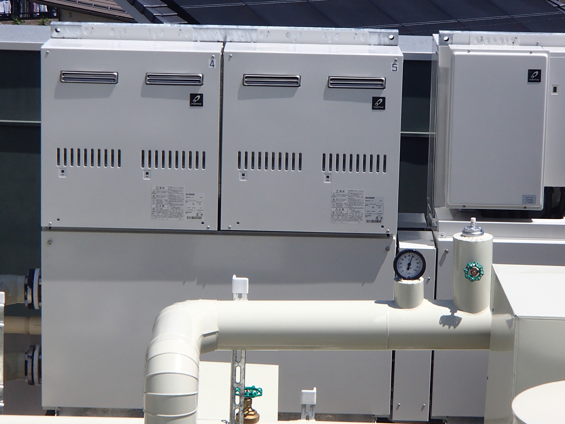 長野県長野市　施設用　床暖房熱源機　熱交換器設置のリフォーム写真