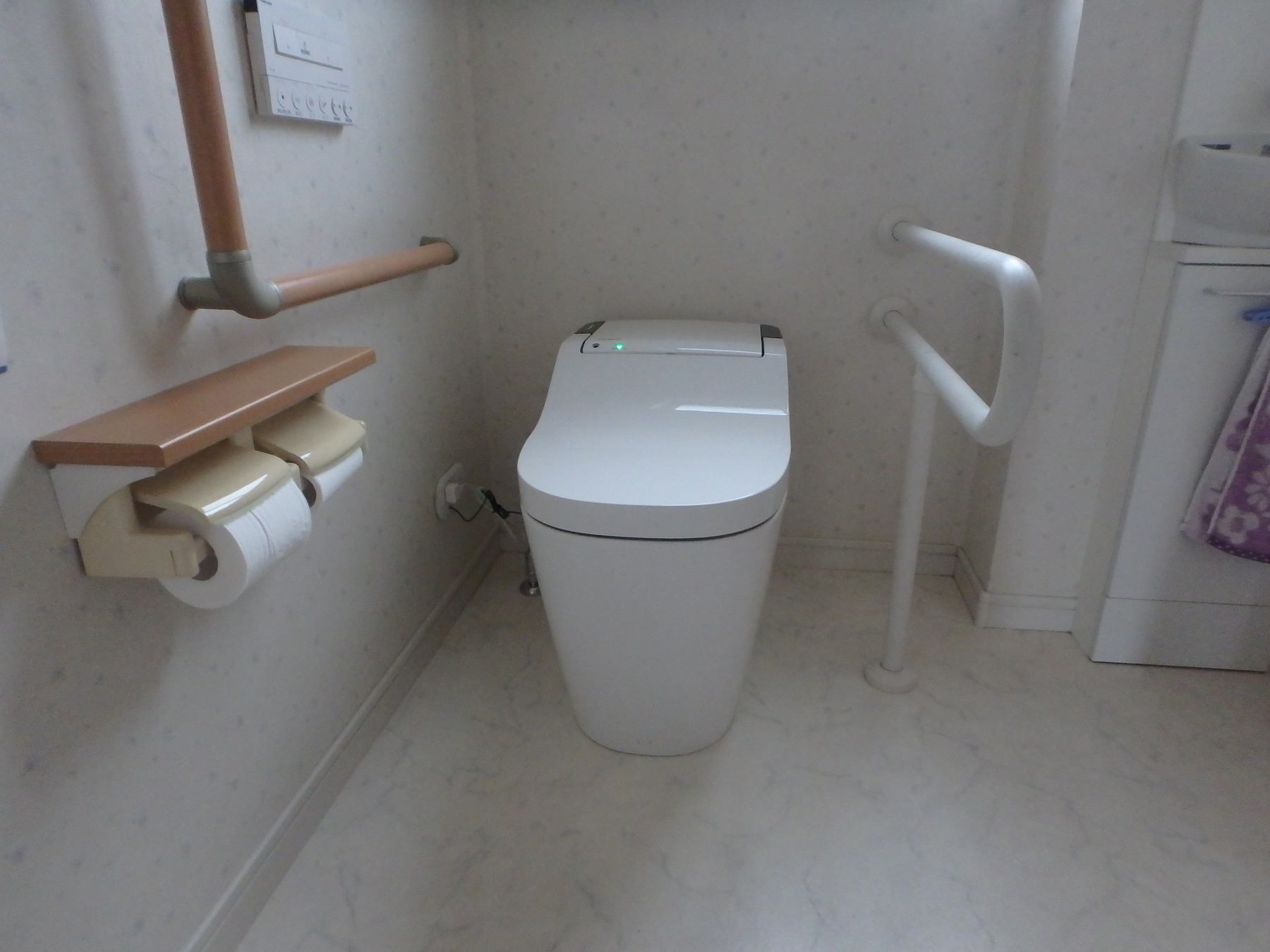 長野県小諸市　パナソニックトイレ　アラウーノのリフォーム写真