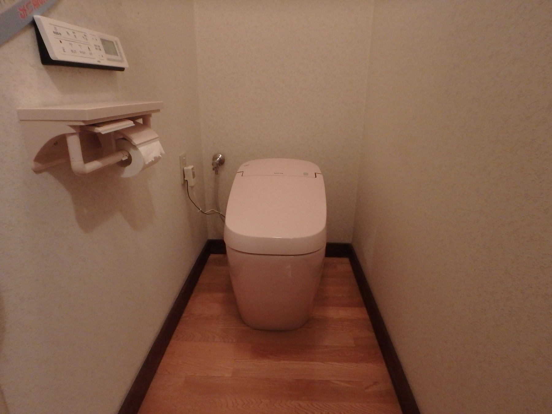 長野県須坂市　LIXILトイレ　ピンクのサティスGのリフォーム写真