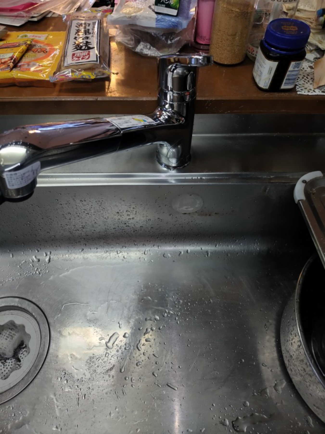 LIXIL　クロマーレ　キッチン水栓取替のリフォーム写真