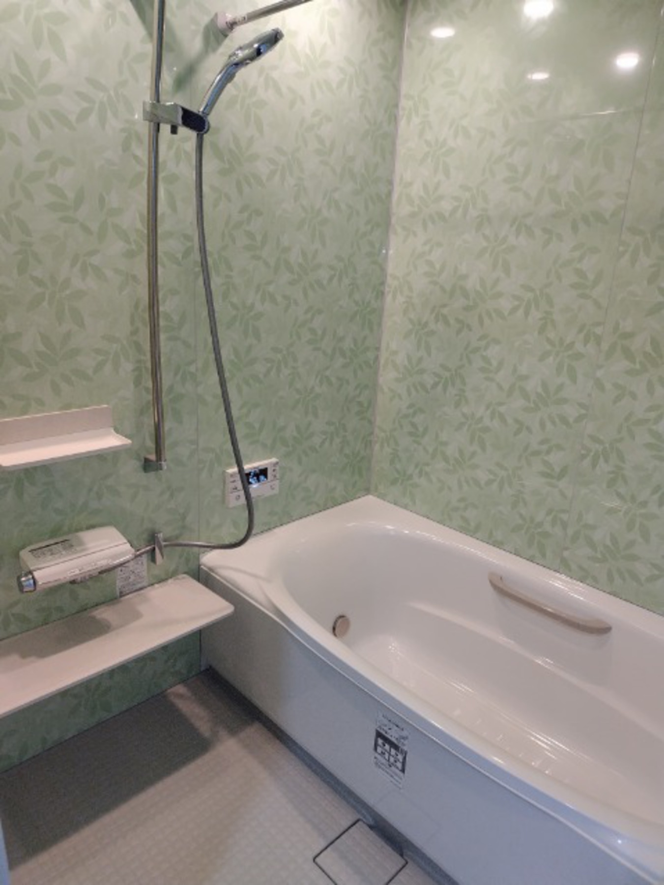 長野市　浴室、脱衣場工事のリフォーム写真