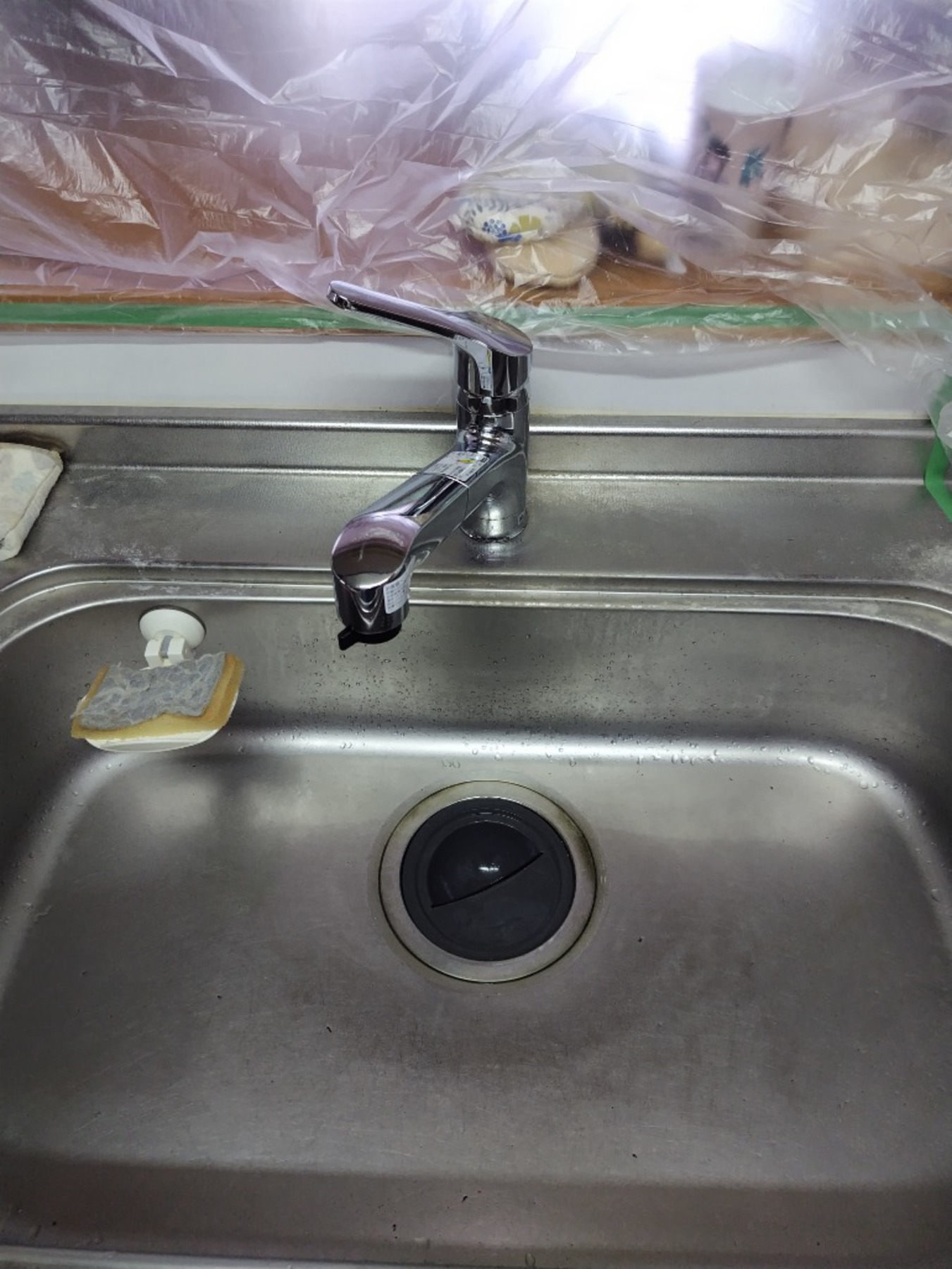 キッチン水栓　LIXIL　クロマーレの交換事例の写真